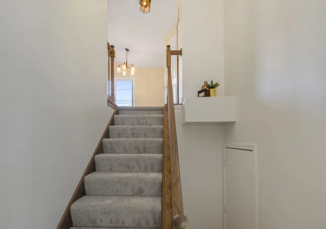 Photo 3 of Townhouse for sale at 1081 Lakewood Cir, Carol Stream, IL 60188 | MLS# 12789771 | Listing updated on 2026-10-22