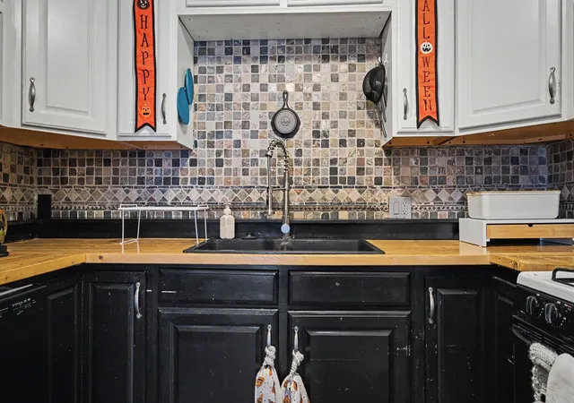 Photo 4 of Single family home for sale at 502 E Main St, Danvers, IL 61732 | MLS# 12789779 | Listing updated on 2026-10-22
