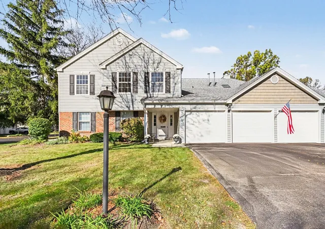 Listing Photo 1 - Condo for sale in building located at 0N112 Windermere Rd, Winfield, IL 60190 - Unit #1907