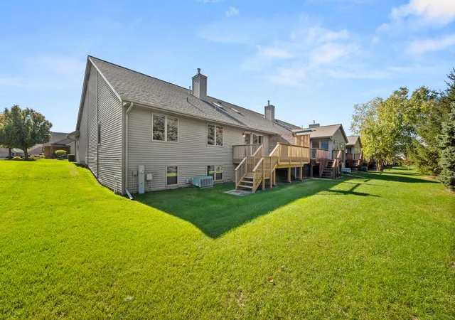 Photo 2 of Townhouse for sale at 1129 Milan Dr N, Sycamore, IL 60178 | MLS# 12789805 | Listing updated on 2026-10-27