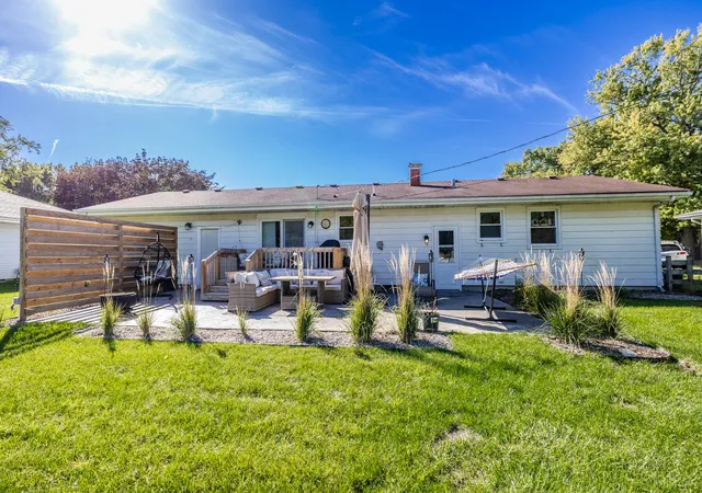 Photo 3 of Single family home for sale at 2229 Garden Rd, Aurora, IL 60506 | MLS# 12789815 | Listing updated on 2026-10-22