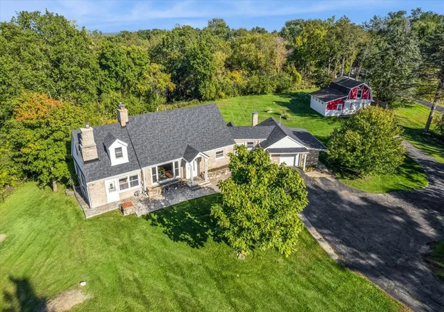 Photo 2 of Single family home for sale at 7616 Newbold Rd, Cary, IL 60013 | MLS# 12789821 | Listing updated on 2026-10-21