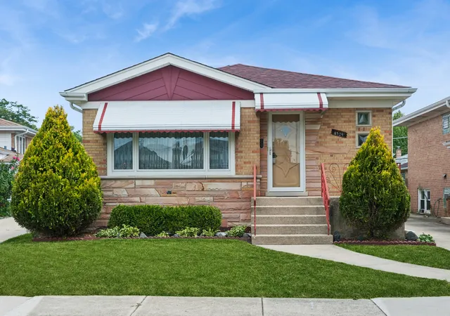Photo 2 of Single family home for sale at 4525 N Pontiac Ave, Norridge, IL 60706 | MLS# 12789837 | Listing updated on 2026-10-22