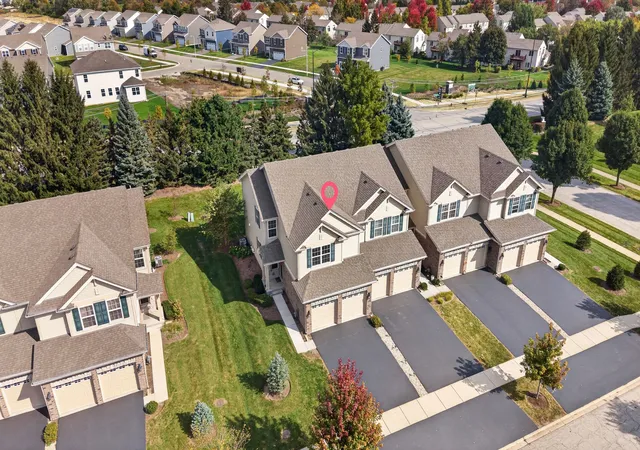 Townhouse for sale at 1909 Turtle Crk Ct, Aurora, IL 60503 | MLS# 12789838