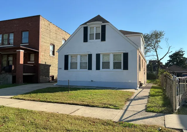 Single family home for sale at 2323 Vernon St, Blue Island, IL 60406 | MLS# 12789849