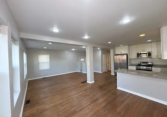 Photo 3 of Single family home for sale at 2323 Vernon St, Blue Island, IL 60406 | MLS# 12789849 | Listing updated on 2026-10-21
