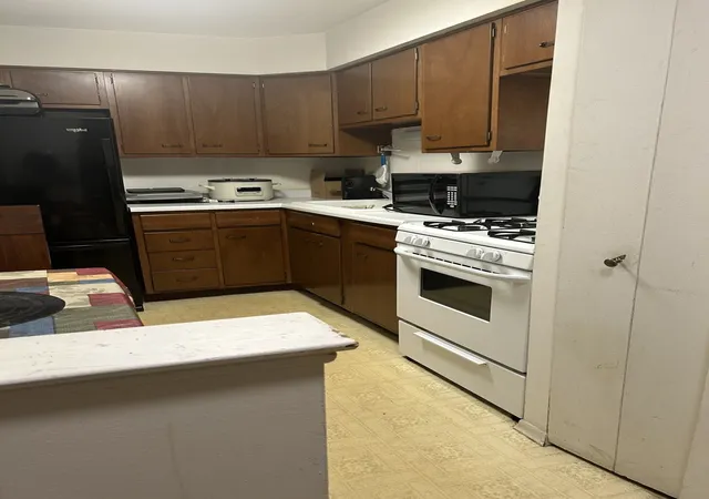 Photo 2 of Condo for sale at 8541 Lotus Ave #907, Skokie, IL 60077 | MLS# 12789895 | Listing updated on 2026-10-27