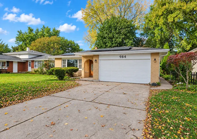 Photo 1 of Single family home for sale at 984 Cuyahoga Dr, Bartlett, IL 60103 | MLS# 12789918 | Listing updated on 2026-10-21