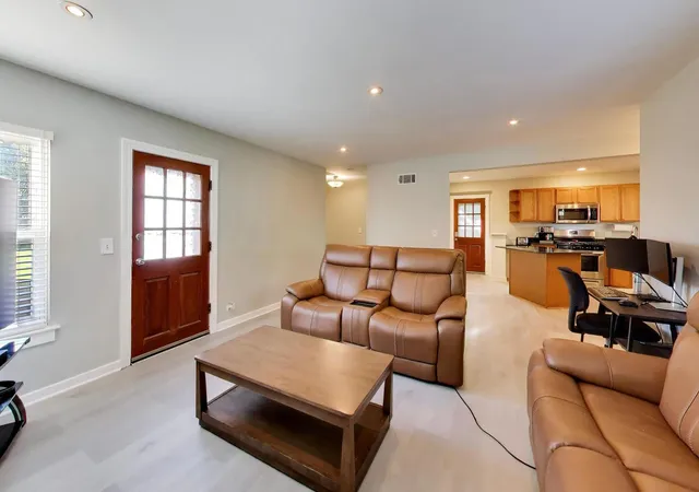 Photo 3 of Single family home for sale at 127 N Illinois Ave, Villa Park, IL 60181 | MLS# 12789919 | Listing updated on 2026-10-21