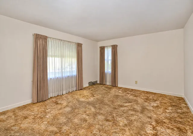 Photo 3 of Single family home for sale at 1120 Charles St, Ottawa, IL 61350 | MLS# 12789924 | Listing updated on 2026-10-27