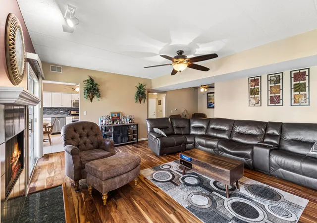 Listing Photo 4 - Condo for sale in building located at 7799 Bristol Park Dr, Tinley Park, IL 60477 - Unit #2SW