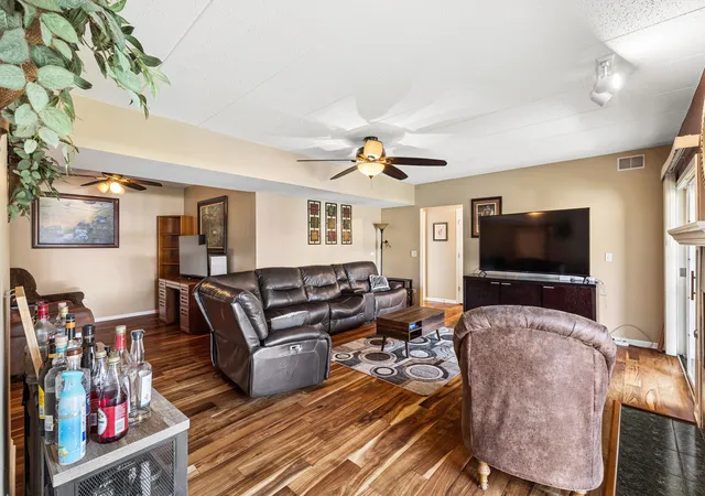 Listing Photo 5 - Condo for sale in building located at 7799 Bristol Park Dr, Tinley Park, IL 60477 - Unit #2SW