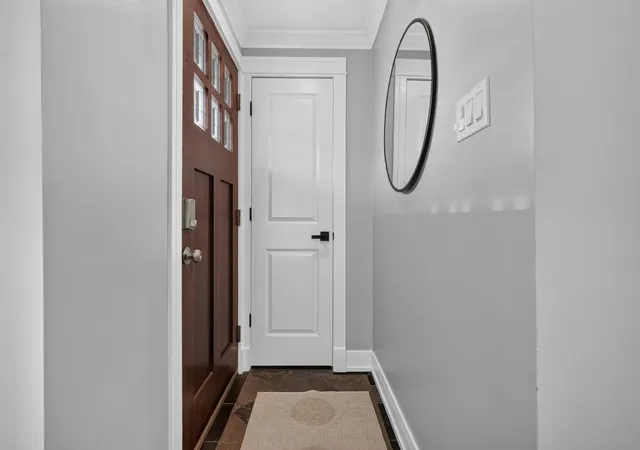 Photo 3 of Single family home for sale at 7932 Melvina Ave, Burbank, IL 60459 | MLS# 12789932 | Listing updated on 2026-10-28