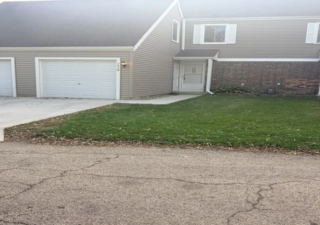 Photo 3 of Townhouse for sale at 7716 Bolton Way, Hanover Park, IL 60133 | MLS# 12789957 | Listing updated on 2026-10-22