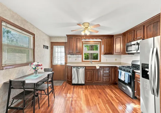 Photo 3 of Single family home for sale at 739 W Terrace St, Villa Park, IL 60181 | MLS# 12789963 | Listing updated on 2026-10-23