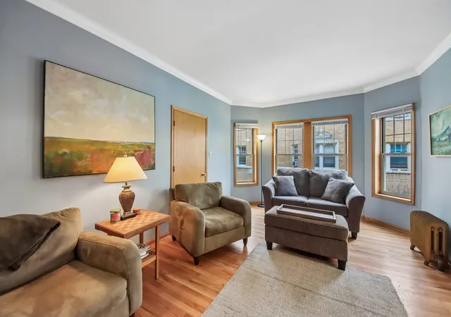 Photo 3 of Condo for sale at 241 Washington Blvd #1A, Oak Park, IL 60302 | MLS# 12789978 | Listing updated on 2026-10-20