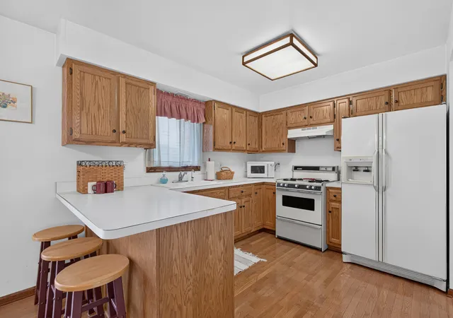 Photo 1 of Single family home for sale at 836 Thornberry Dr, Ottawa, IL 61350 | MLS# 12789996 | Listing updated on 2026-10-22