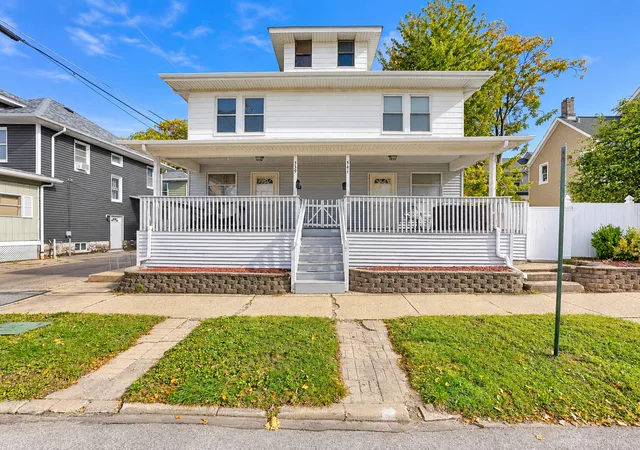 Photo 1 of Multi family home for sale at 539 28th Street, Rock Island, IL 61201 | MLS# 12790000 | Listing updated on 2026-10-20