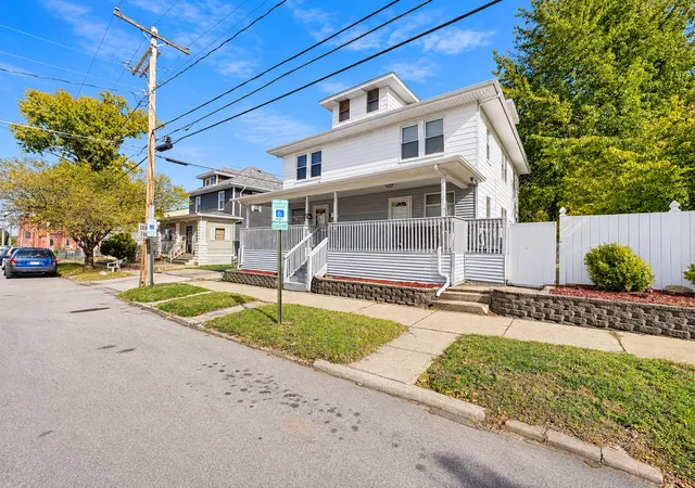 Photo 2 of Multi family home for sale at 539 28th Street, Rock Island, IL 61201 | MLS# 12790000 | Listing updated on 2026-10-20