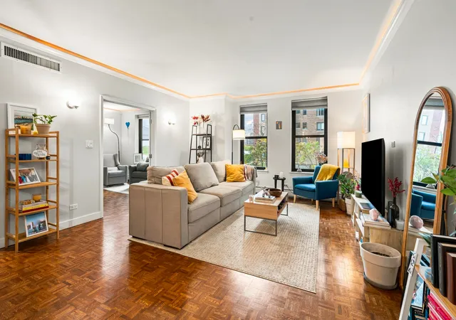 Photo 1 of Condo for sale at 2100 N Lincoln Park W #5EN, Chicago, IL 60614 | MLS# 12790001 | Listing updated on 2026-10-22