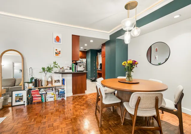 Photo 4 of Condo for sale at 2100 N Lincoln Park W #5EN, Chicago, IL 60614 | MLS# 12790001 | Listing updated on 2026-10-22