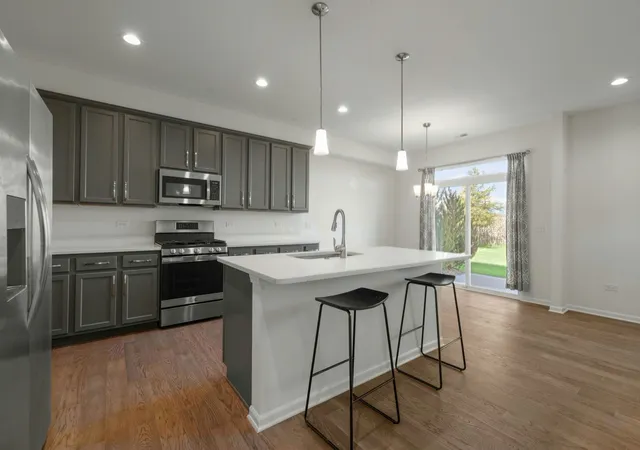 Photo 4 of Townhouse for sale at 4200 Calder Ln, Aurora, IL 60504 | MLS# 12790009 | Listing updated on 2026-10-22