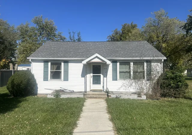 Photo 1 of Single family home for sale at 210 E Benham St, Tolono, IL 61880 | MLS# 12790029 | Listing updated on 2026-10-22