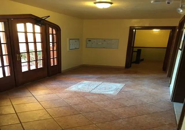 Listing Photo 3 - Condo for sale in building located at 6309 N Albany Ave, Chicago, IL 60659 - Unit #GB
