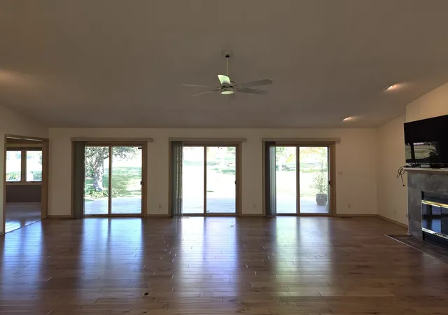 Photo 4 of Single family home for sale at 5310 Regents Park Rd, Rockford, IL 61107 | MLS# 12790068 | Listing updated on 2026-10-22