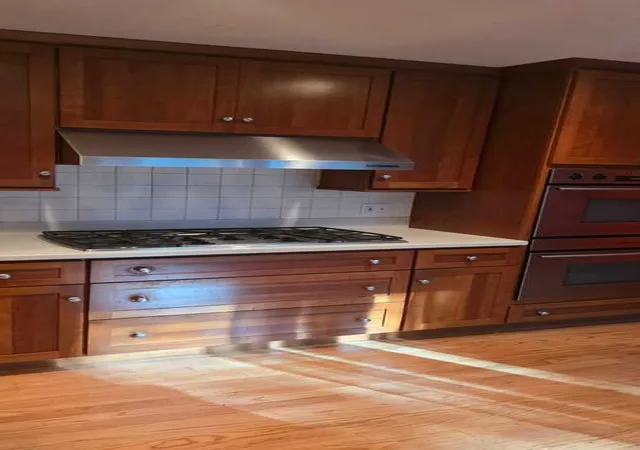 Photo 4 of Single family home for sale at 141 County Line Rd, Barrington, IL 60010 | MLS# 12790073 | Listing updated on 2026-10-23
