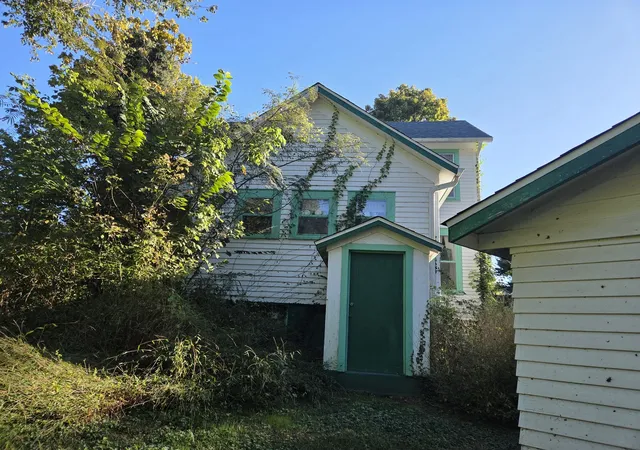 Photo 4 of Single family home for sale at 257 Olmsted Rd, Villa Ridge, IL 62996 | MLS# 12790077 | Listing updated on 2026-10-22