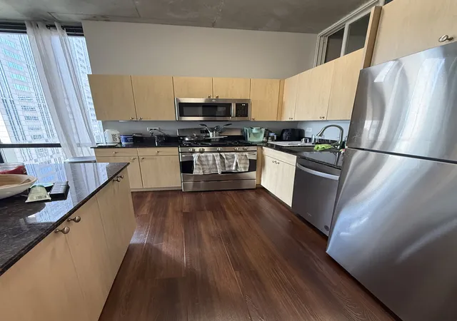 Photo 3 of Condo for sale at 235 W Van Buren St #2314, Chicago, IL 60607 | MLS# 12790092 | Listing updated on 2026-10-23