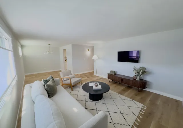 Photo 3 of Condo for sale at 915 Graceland Ave #1C, Des Plaines, IL 60016 | MLS# 12790100 | Listing updated on 2026-10-22