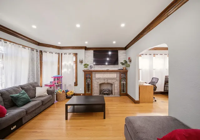 Photo 4 of Single family home for sale at 5628 S Sacramento Ave, Chicago, IL 60629 | MLS# 12790102 | Listing updated on 2026-10-21