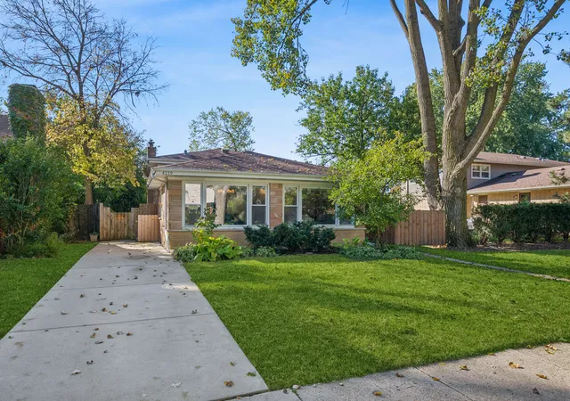 Single family home for sale at 4219 Bobolink Ter, Skokie, IL 60076 | MLS# 12790119