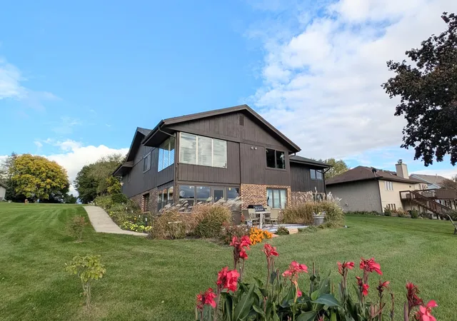 Photo 2 of Sale Pending at 1470 Chadbourne Dr, Davis, IL 61019 | MLS# 12790121 | Listing updated on 2026-10-22