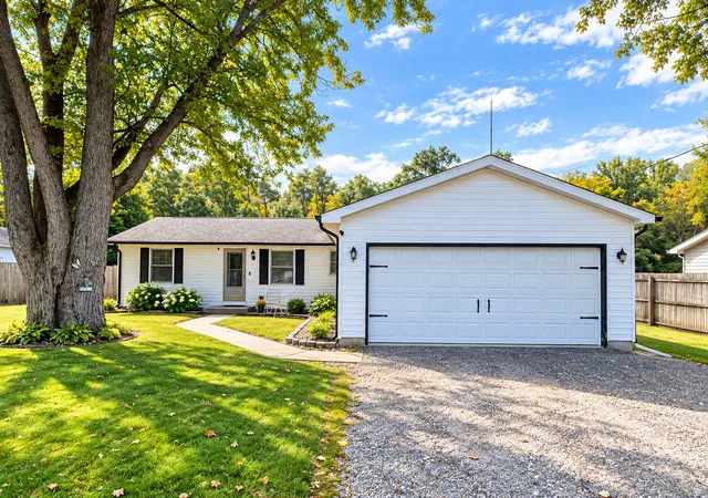 Photo 1 of Single family home for sale at 501 E Rose Ln, Godley, IL 60407 | MLS# 12790124 | Listing updated on 2026-10-28