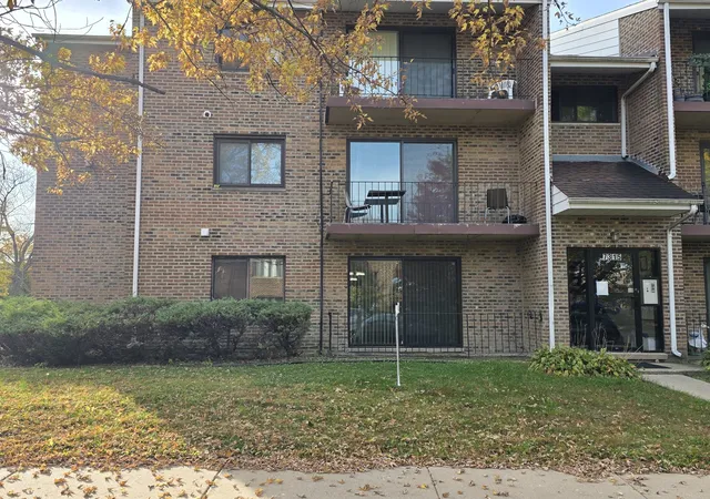 Condo for sale at 7315 Tiffany Dr #1A, Orland Park, IL 60462 | MLS# 12790154
