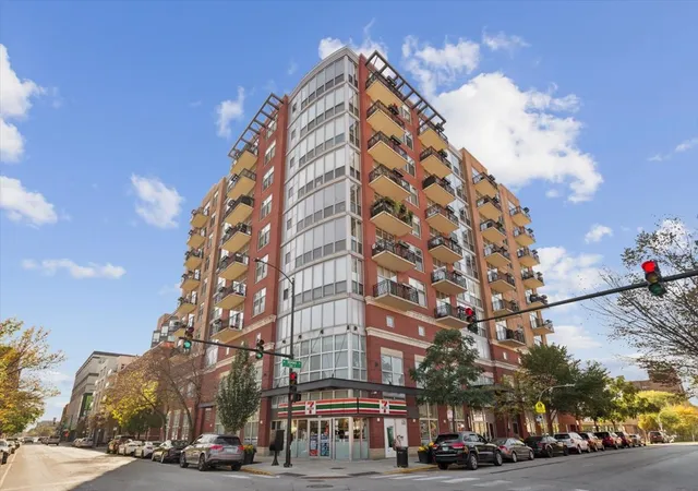 Condo for sale at 1201 W Adams St #904, Chicago, IL 60607 | MLS# 12790164