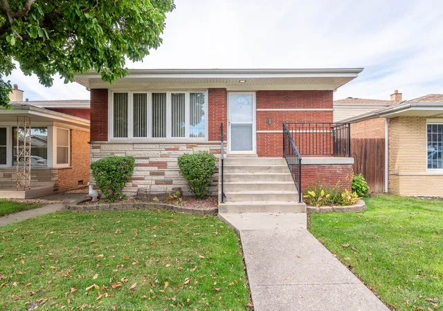 Single family home for sale at 8414 S Kostner Ave, Chicago, IL 60652 | MLS# 12790167