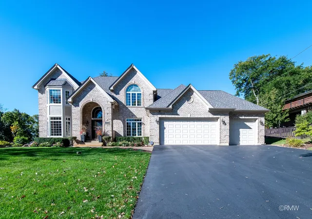 Photo 3 of Single family home for sale at 6n014 Linden Ave, Medinah, IL 60157 | MLS# 12790198 | Listing updated on 2026-10-22