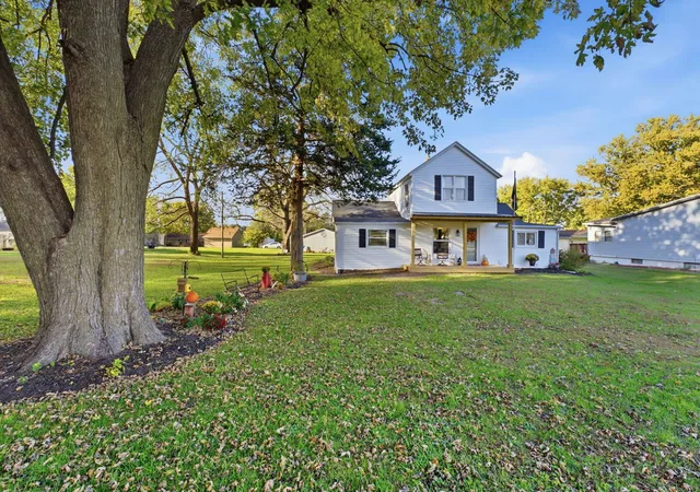 Photo 3 of Single family home for sale at 1503 1st Ave A, Rapids City, IL 61278 | MLS# 12790199 | Listing updated on 2026-10-21