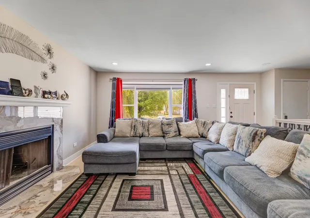 Photo 3 of Single family home for sale at 263 E 34th Street, Steger, IL 60475 | MLS# 12790214 | Listing updated on 2026-10-22