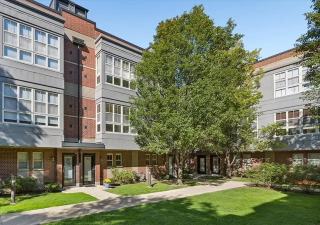 Photo 1 of Townhouse for sale at 2321 S Wabash Ave #4, Chicago, IL 60616 | MLS# 12790226 | Listing updated on 2026-10-22