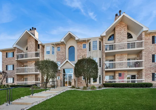 Condo for sale at 7775 Bristol Park Dr #2SE, Tinley Park, IL 60477 | MLS# 12790256