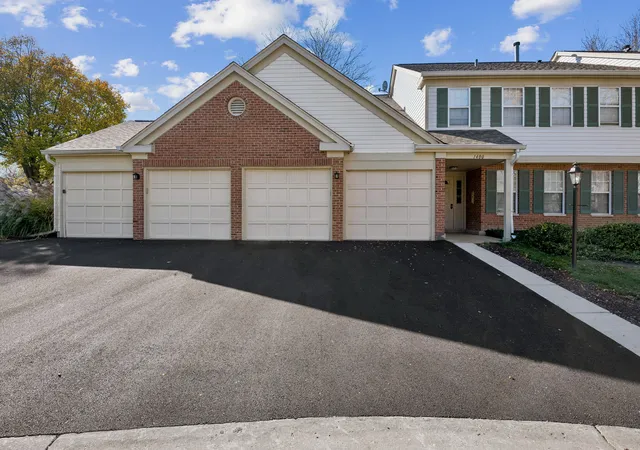 Condo for sale at 1400 Nottingham Ct #1A, Wheeling, IL 60090 | MLS# 12790266