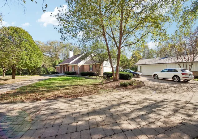 Photo 3 of Single family home for sale at 47w975 Lenschow Rd, Hampshire, IL 60140 | MLS# 12790281 | Listing updated on 2026-10-21