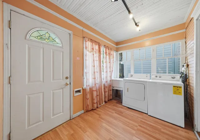 Photo 4 of Single family home for sale at 3239 W 63rd Place, Chicago, IL 60629 | MLS# 12790299 | Listing updated on 2026-10-29
