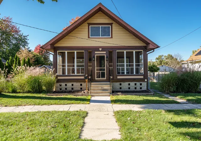 Single family home for sale at 223 W Marshall St, Belvidere, IL 61008 | MLS# 12790329