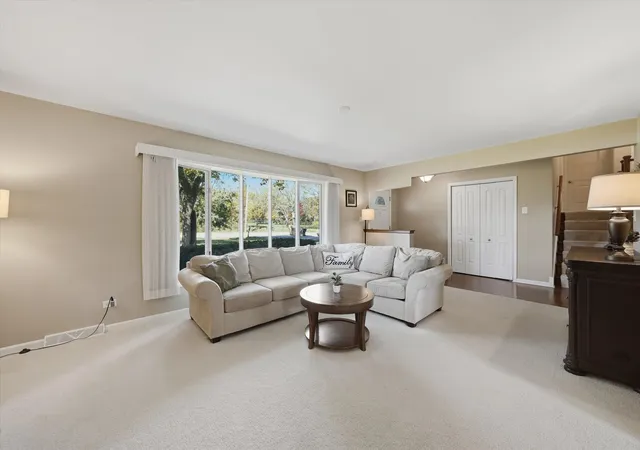 Photo 3 of Single family home for sale at 14107 S Parker Rd, Homer Glen, IL 60491 | MLS# 12790330 | Listing updated on 2026-10-29
